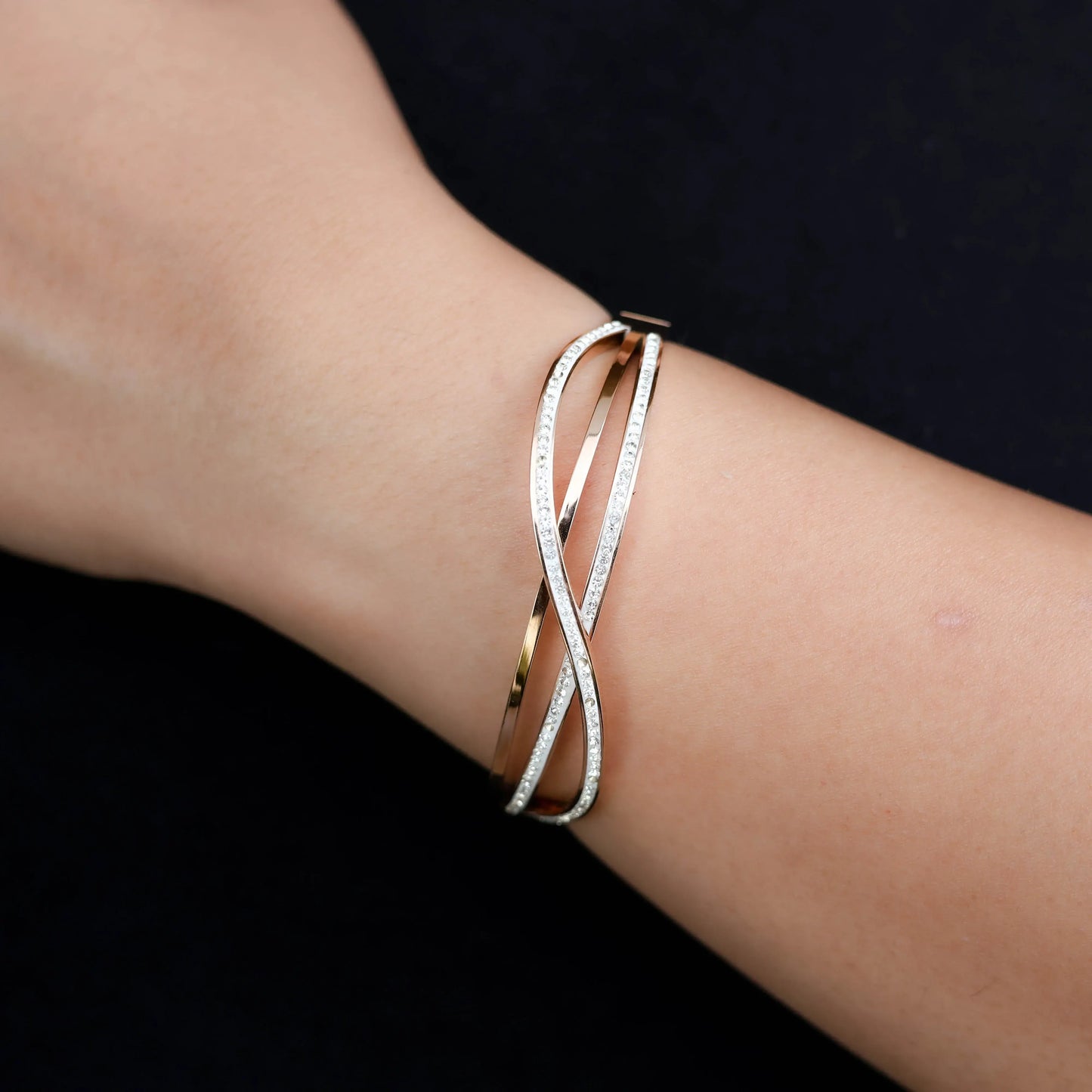 Reya Bangle wiht Cz