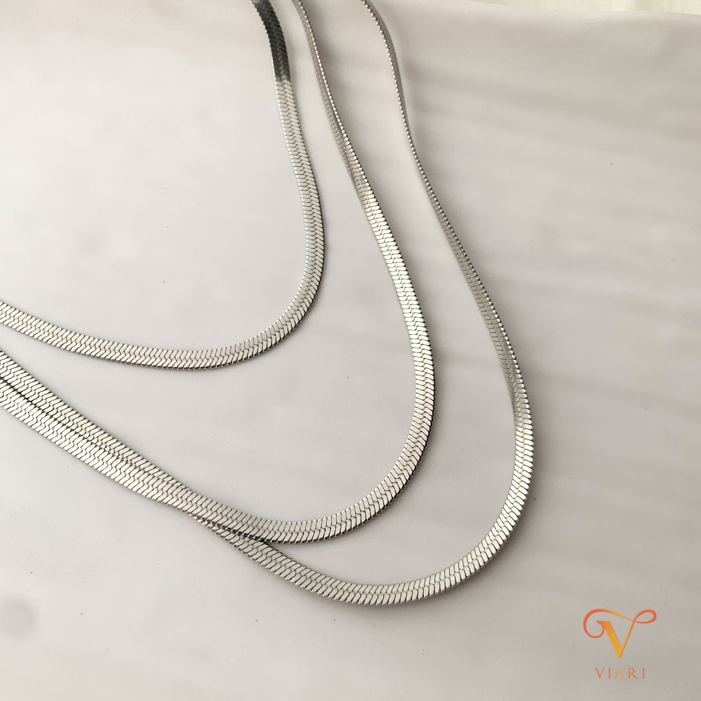 Layered Herringbone Chain