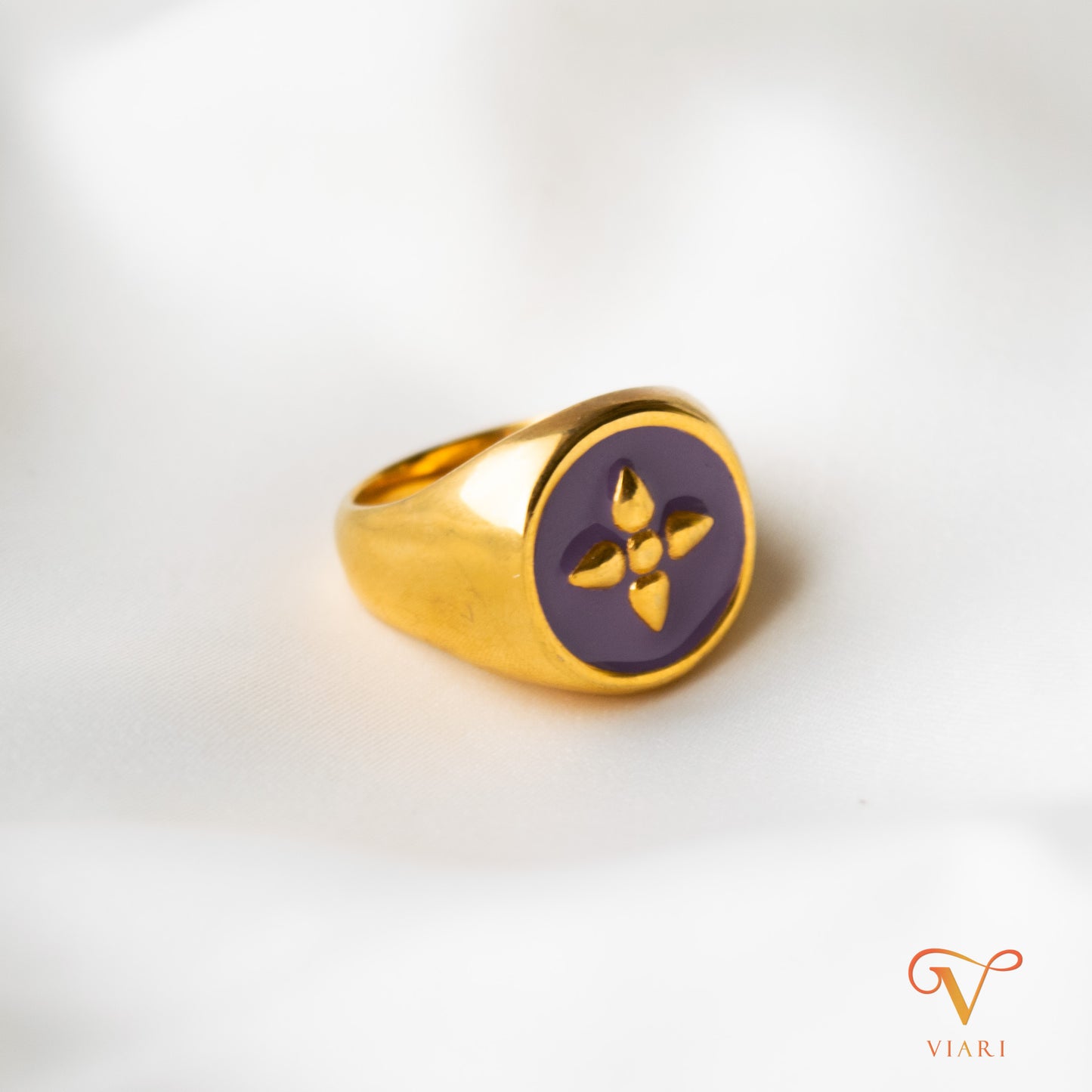 Bianca Ring