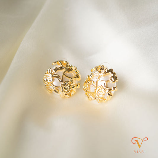 Laila Pearl Stud Earrings