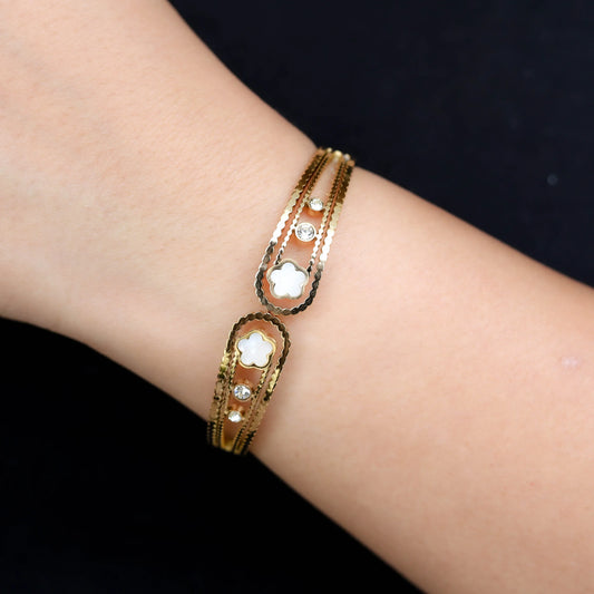 Clover Bangle with Cz