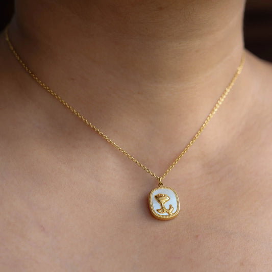 MOP Rose Neckalce