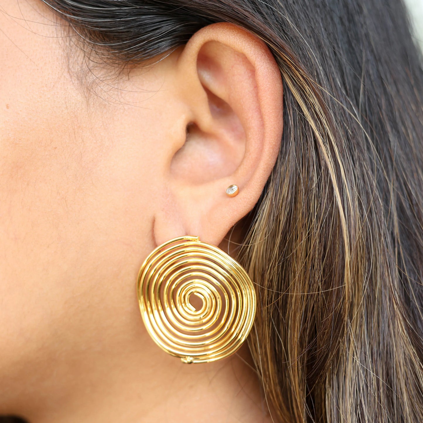 Wire Studs