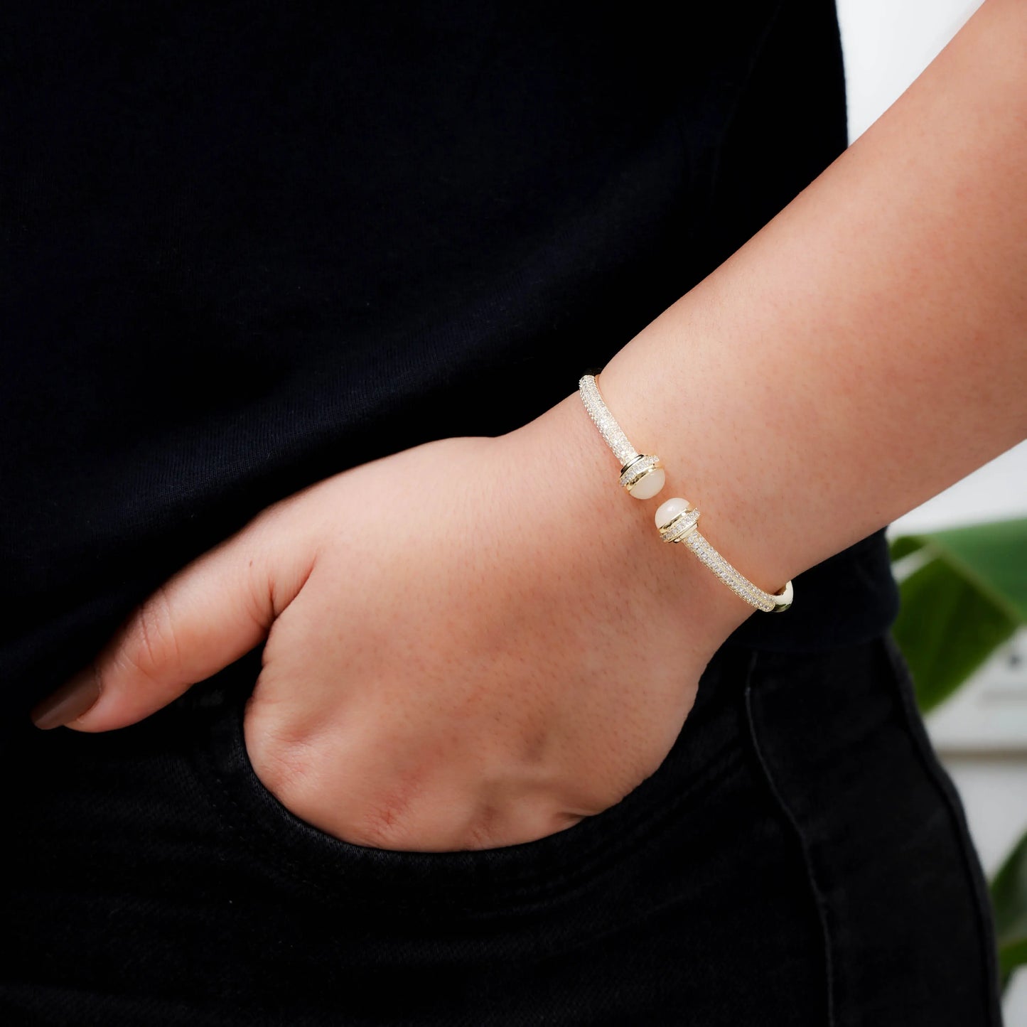Mia Bangle with Cz - Gold
