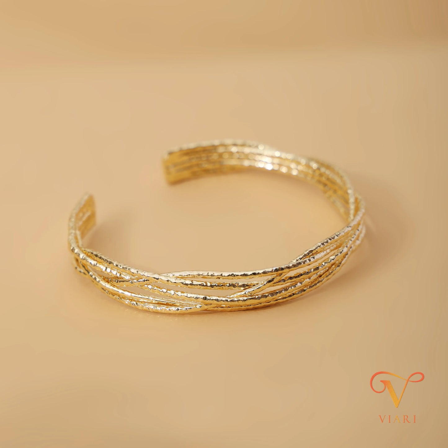 Phoebe Cuff