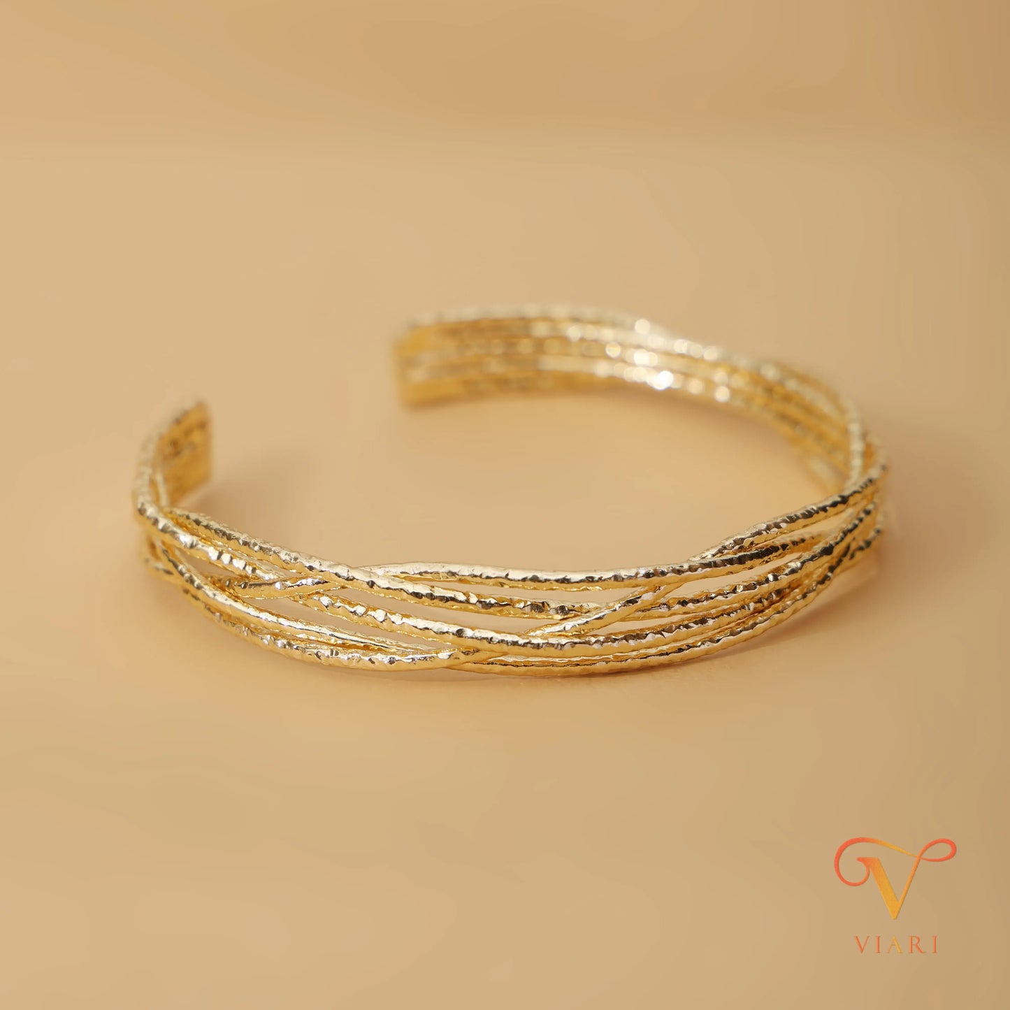 Phoebe Cuff