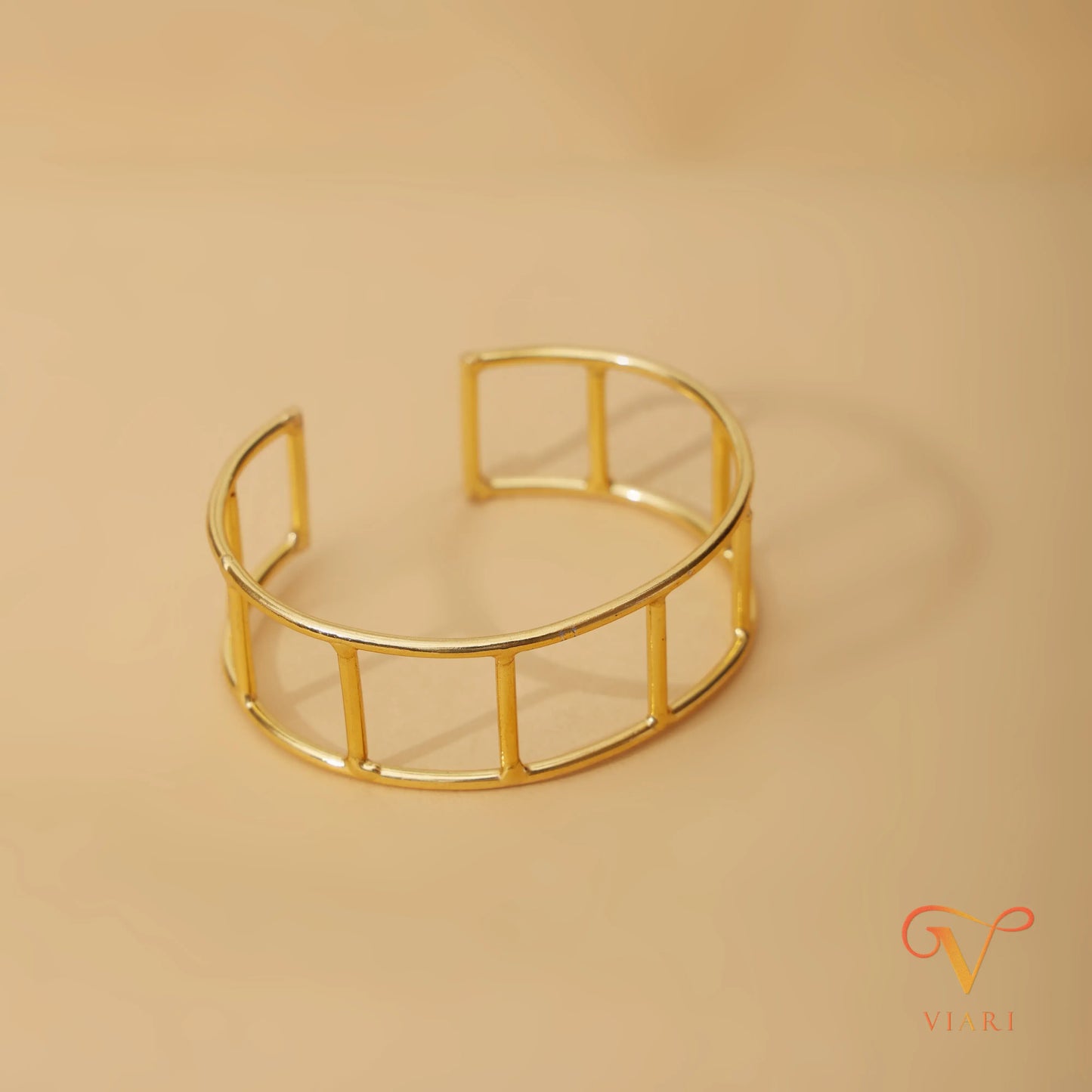 Ursula Cuff